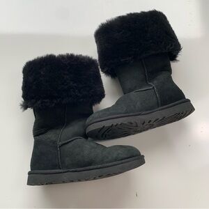 UGG Women's Classic Tall II Black Winter‎ Boot  Size US 6 Cut